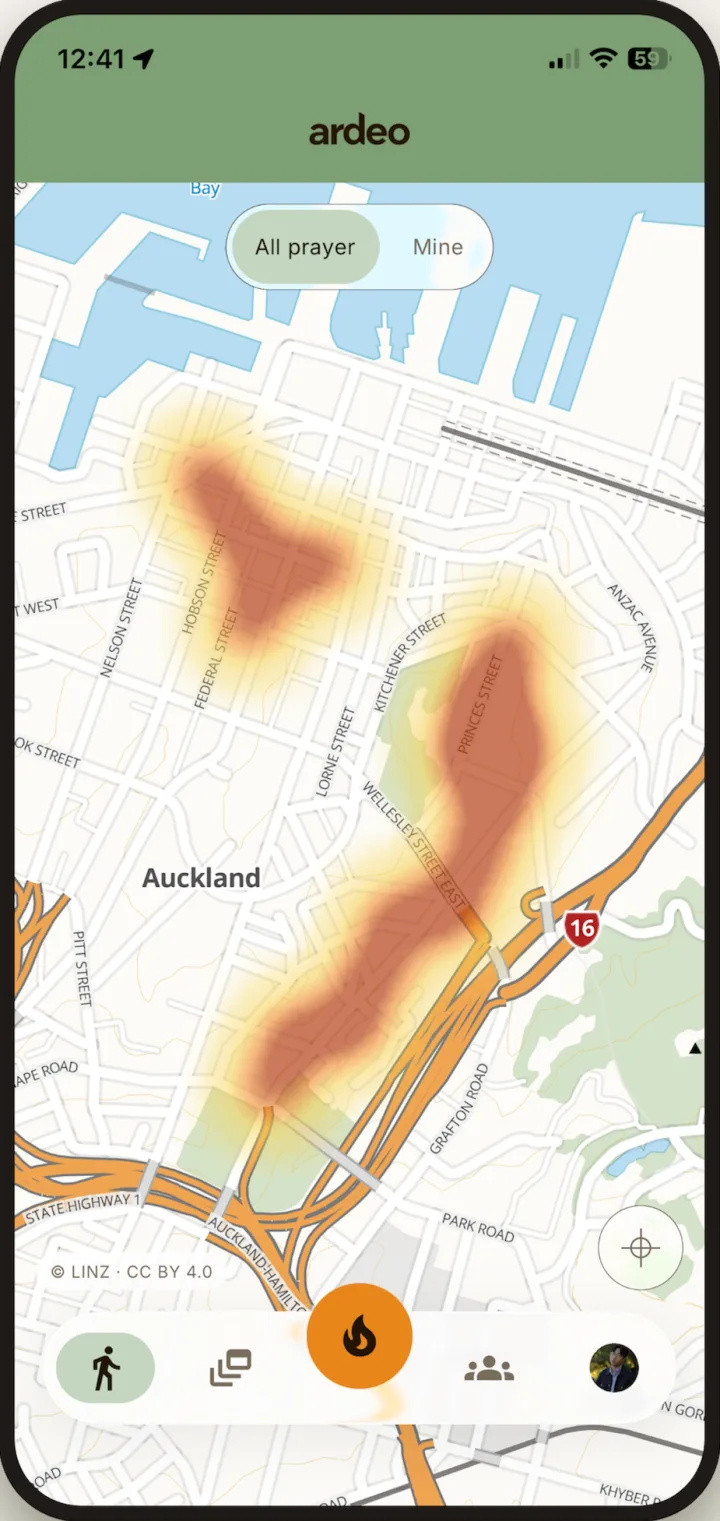 The ardeo map of central Auckland, with prayed-over streets shaded orange around Hobson Street and Princes Street.